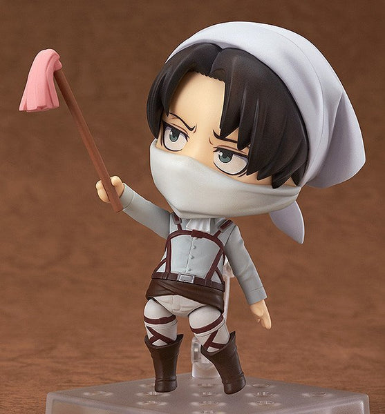 Attack on Titan: Captain levi cleaning Action Figure